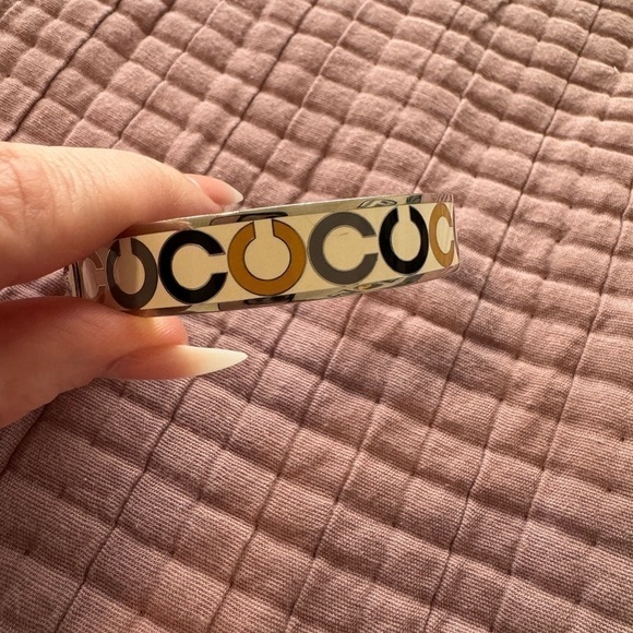 COACH Cream C Bangle Bracelet GUC - Picture 6 of 6